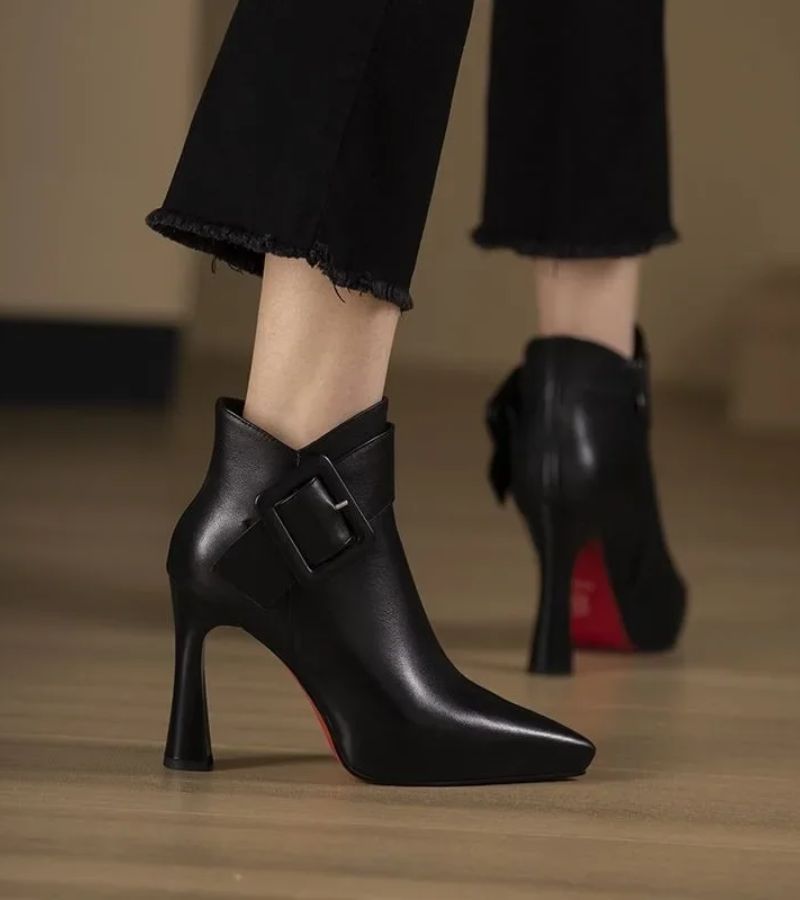 Mariana - Botines tacón hebilla