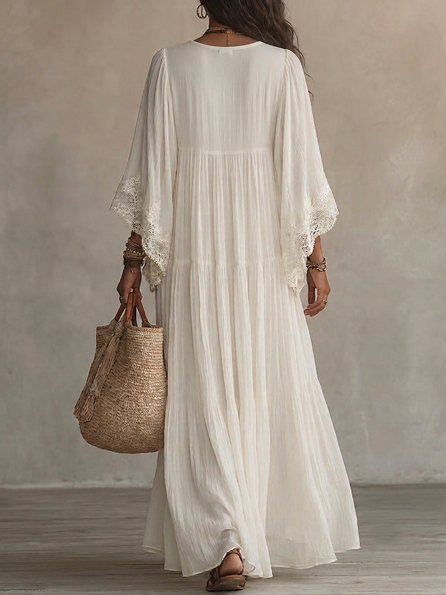 Vestido largo de gasa color marfil con mangas de murciélago y encaje blanco Adelaida