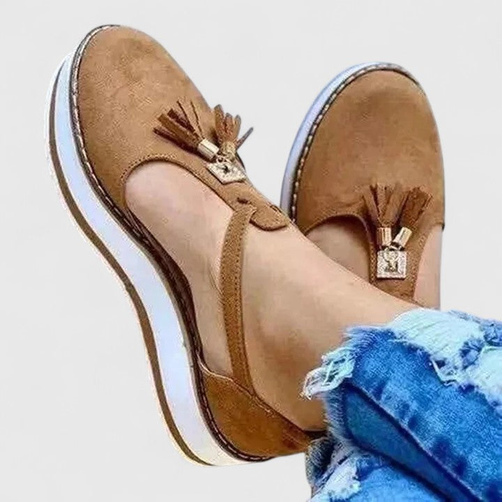 Halia - Mocasín elegante con tira ajustable