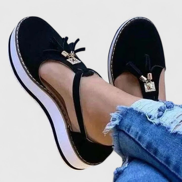 Halia - Mocasín elegante con tira ajustable